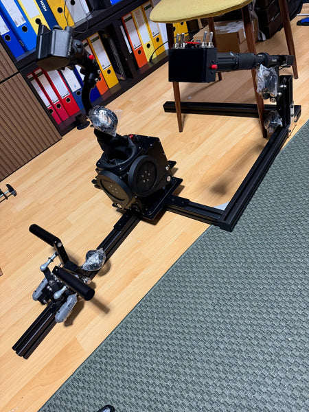 Cyclic base plate/frame adapter